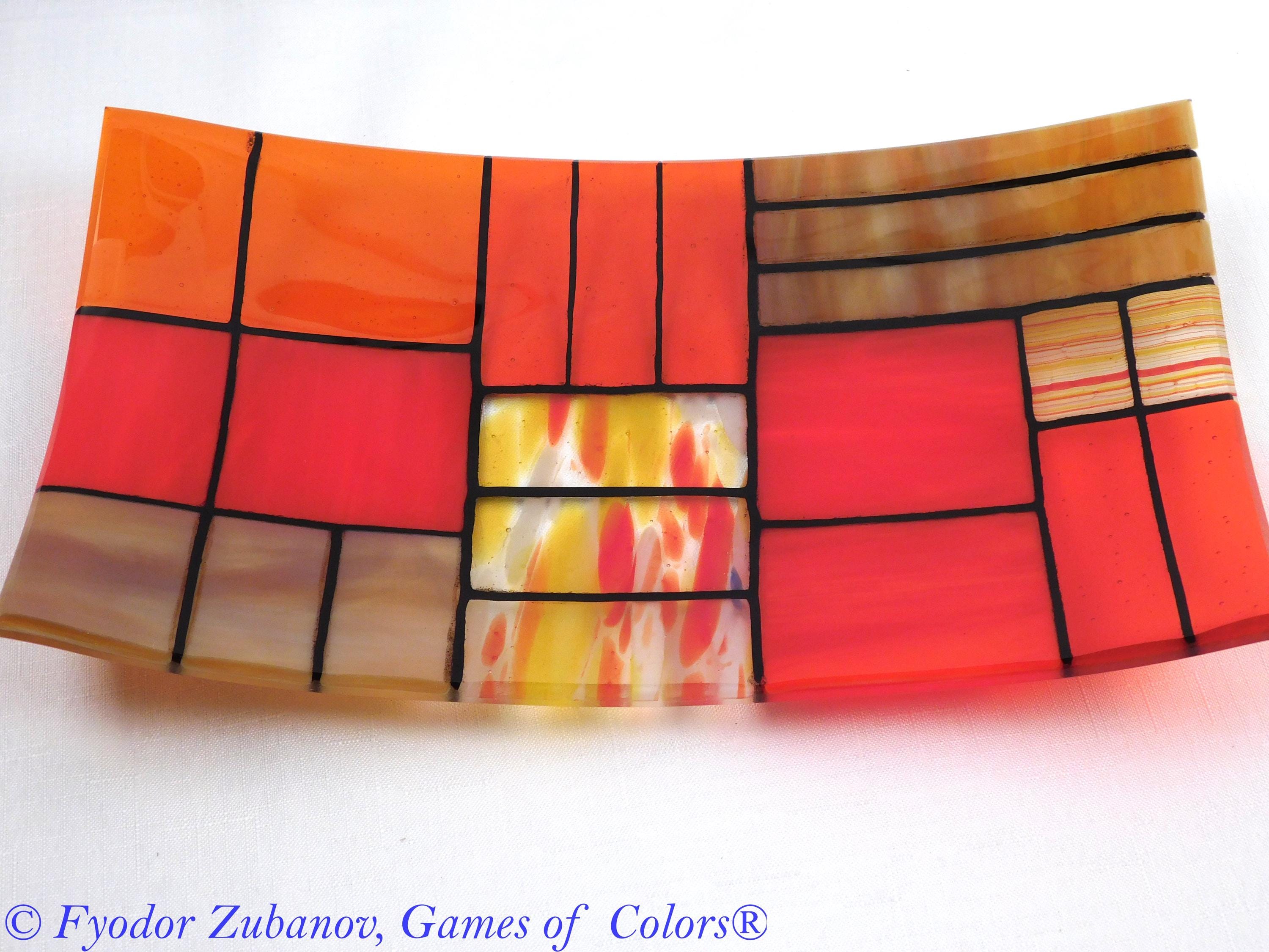 Fused Glass Plate "A Gentle Color Mix - Oranges": Geometric Design, Food Safe