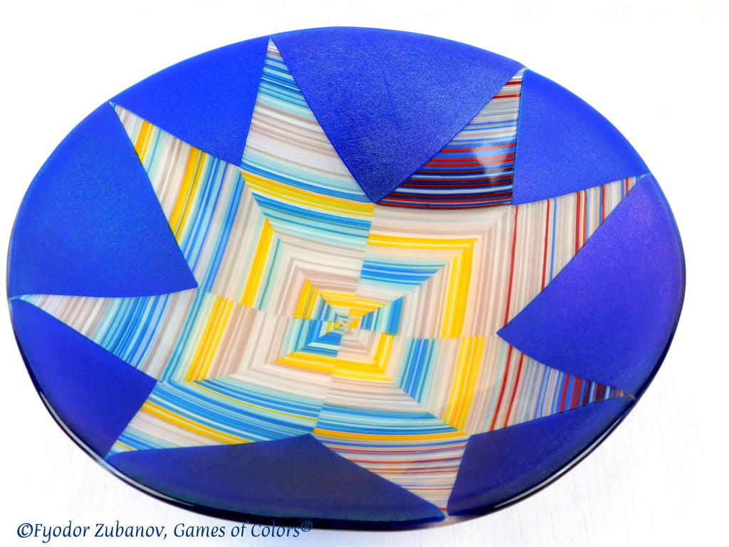 A fused glass bowl "Midnight star"; centerpiece; bowl for fruits