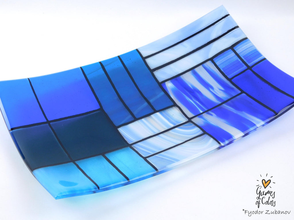 Fused Glass Plate "A Gentle Color Mix - Blues": Geometric Design, Food Safe