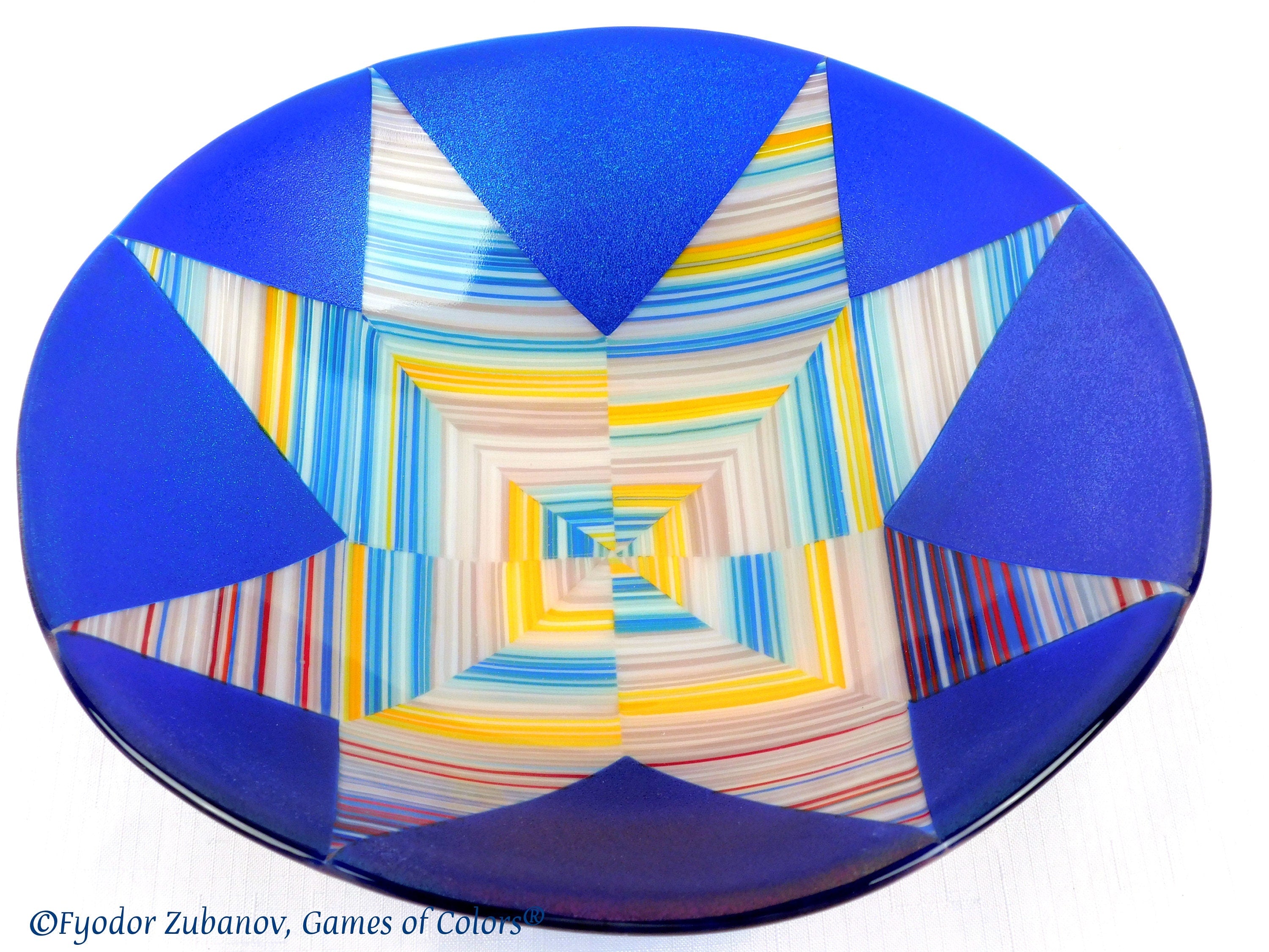 A fused glass bowl "Midnight star"; centerpiece; bowl for fruits