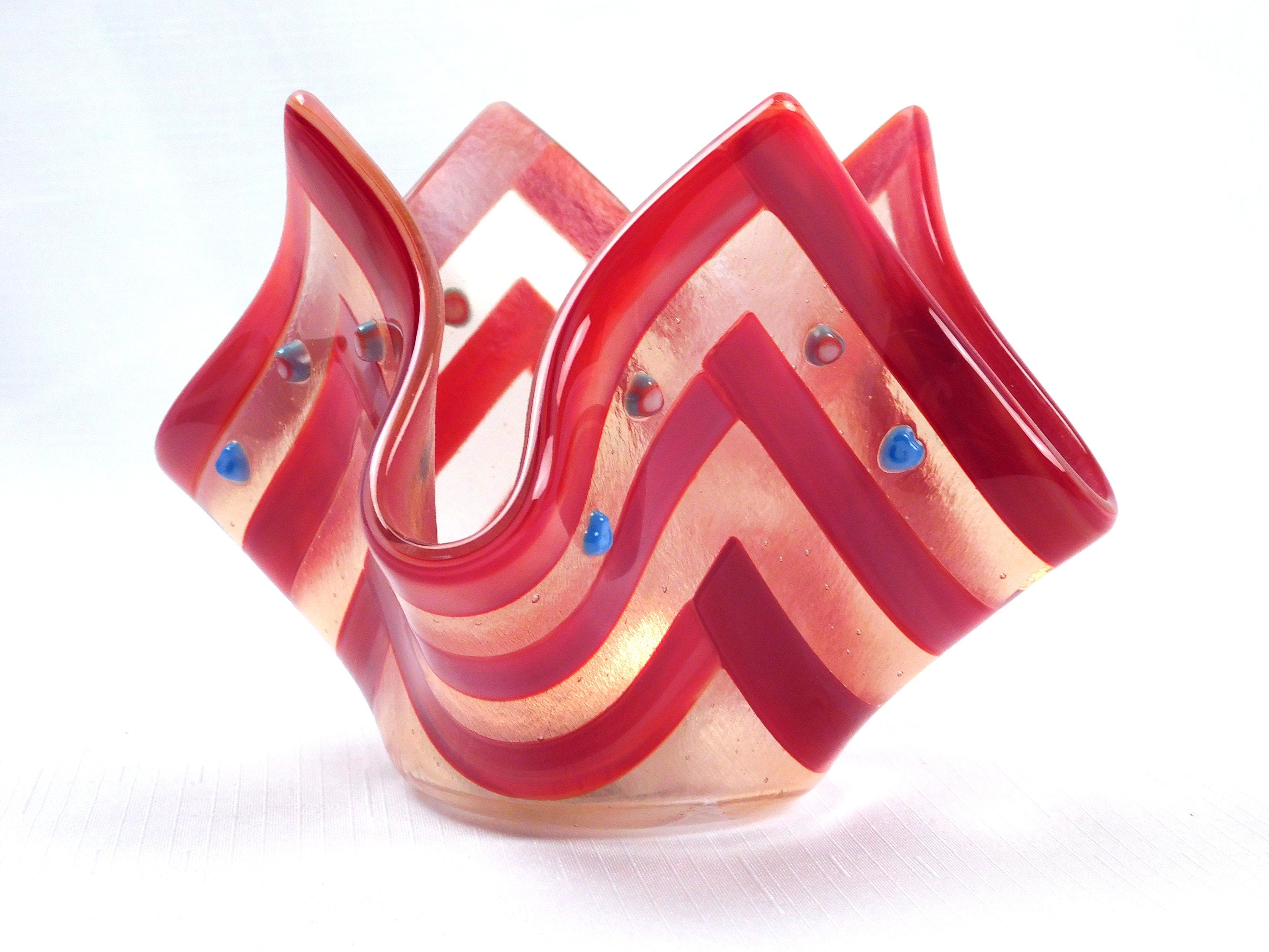 Valentines candle holder Hearts in Pink. Fused glass.