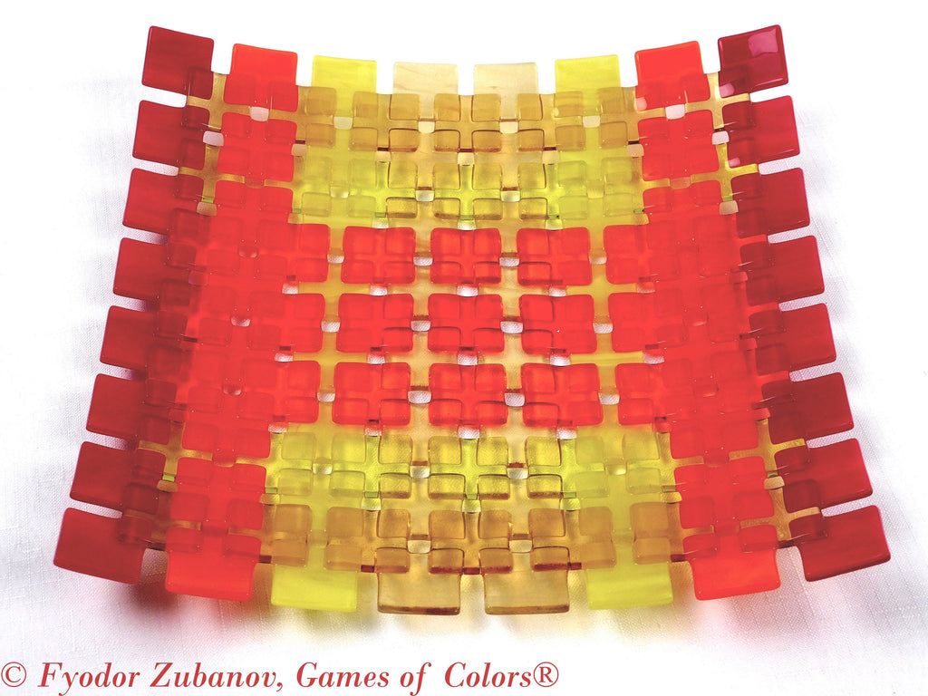 A decorative square plate "Sunny"