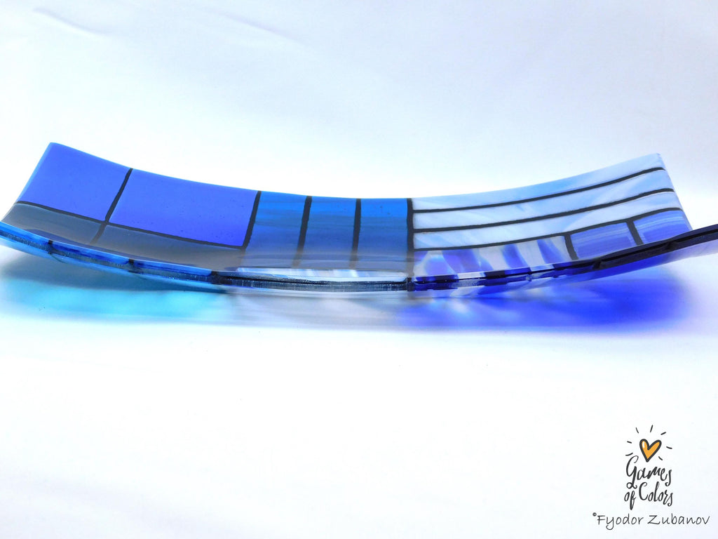 Fused Glass Plate "A Gentle Color Mix - Blues": Geometric Design, Food Safe