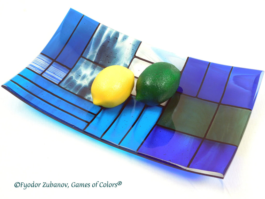Fused Glass Plate "A Gentle Color Mix - Blues": Geometric Design, Food Safe