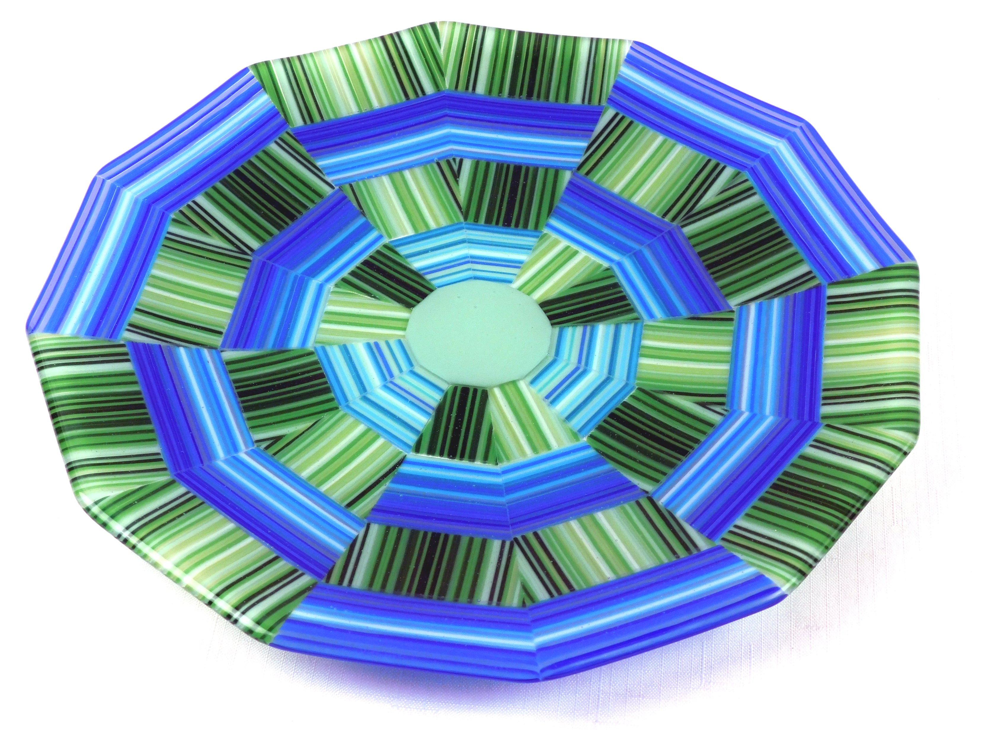 Fused glass plate Round ribbons