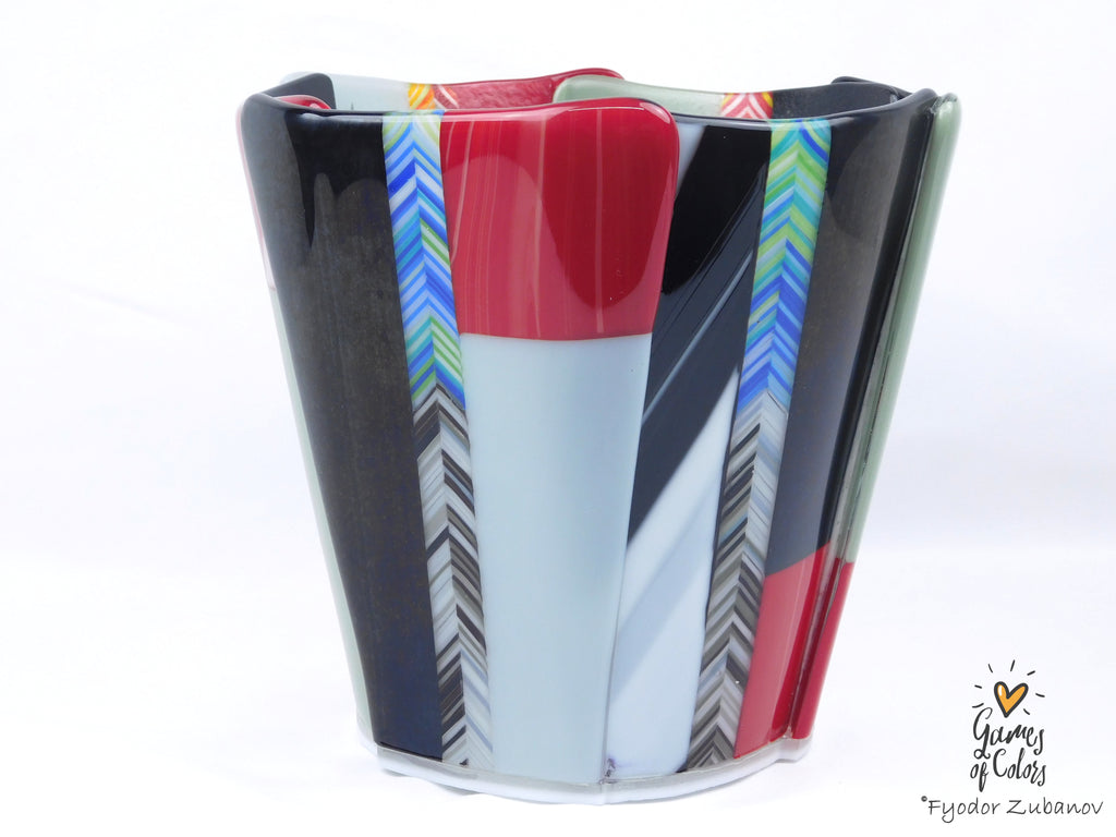 A kitchen vase