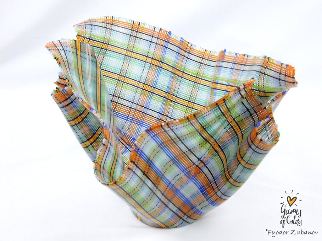 A sculptural vase Windy Day: Crayons