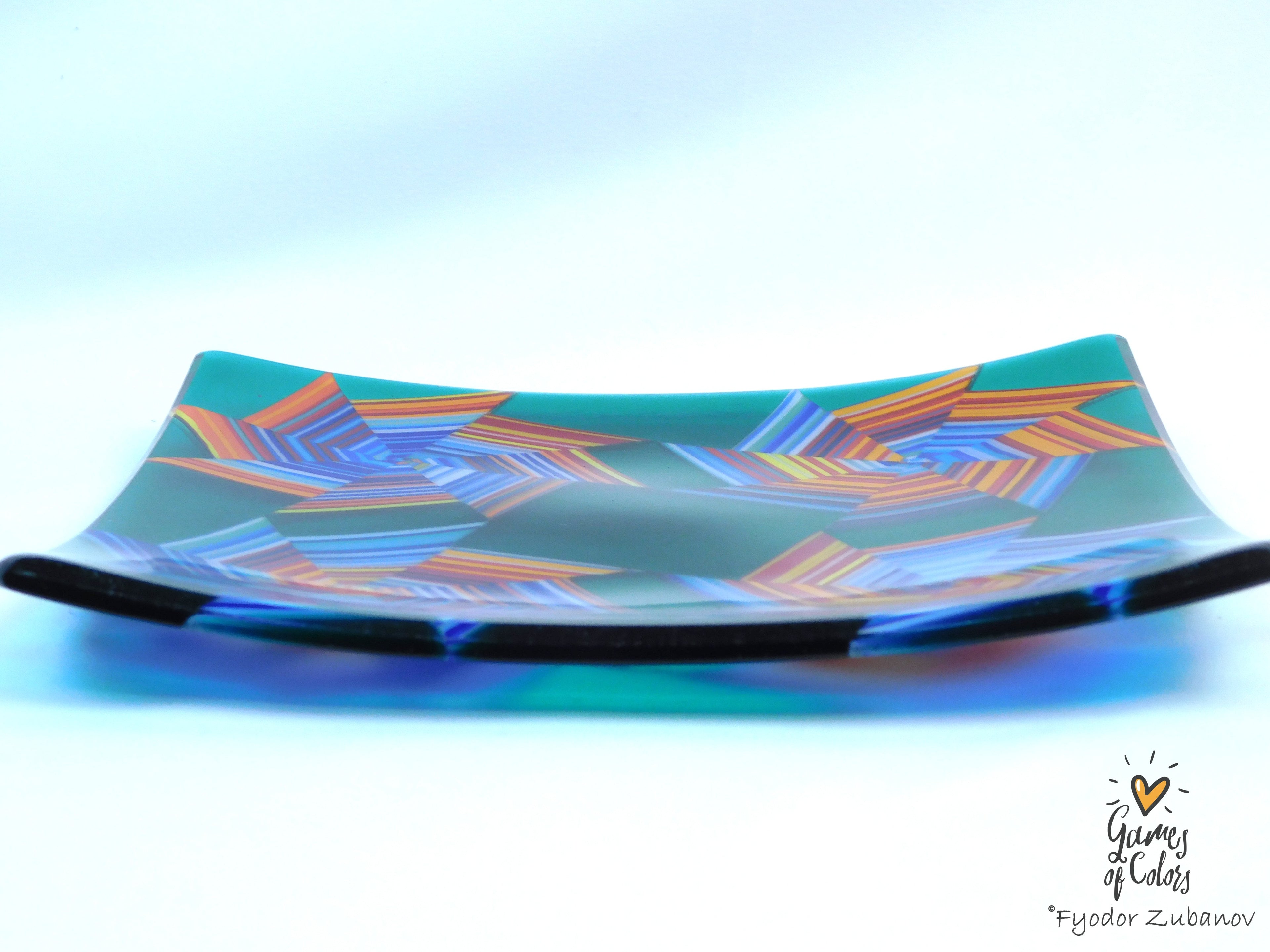 Vortex Bloom plate—Teal Starweave