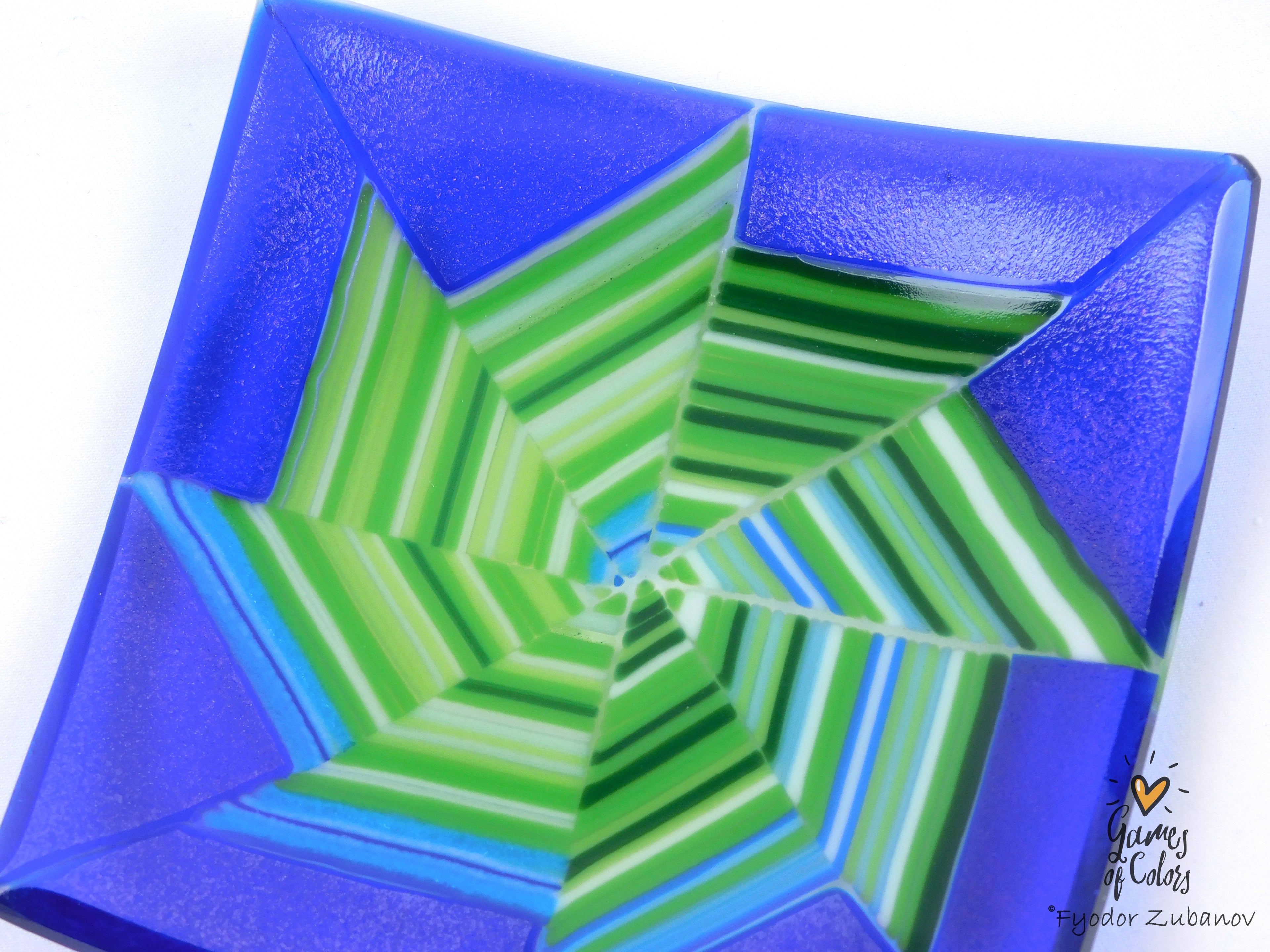 Vortex Bloom plate—Velvet cascade