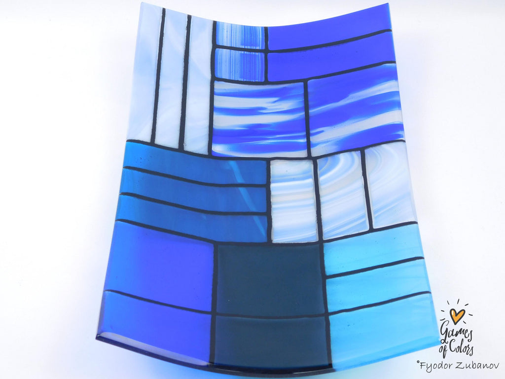Fused Glass Plate "A Gentle Color Mix - Blues": Geometric Design, Food Safe