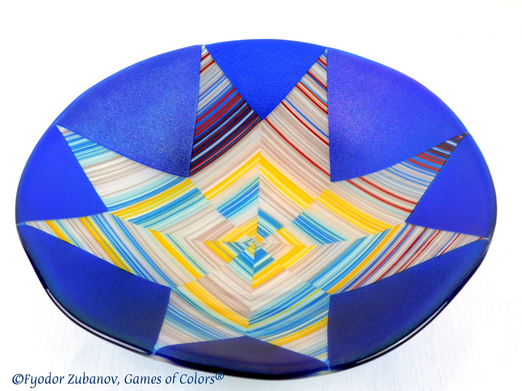 A fused glass bowl "Midnight star"; centerpiece; bowl for fruits