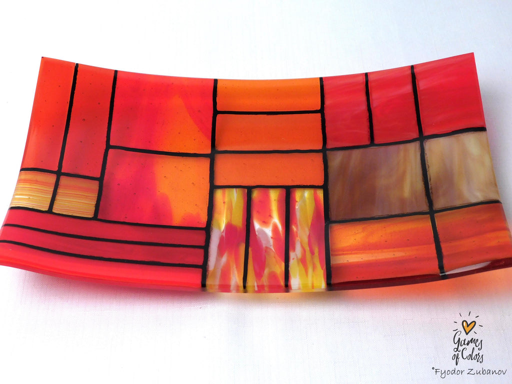 Fused Glass Plate "A Gentle Color Mix - Oranges": Geometric Design, Food Safe