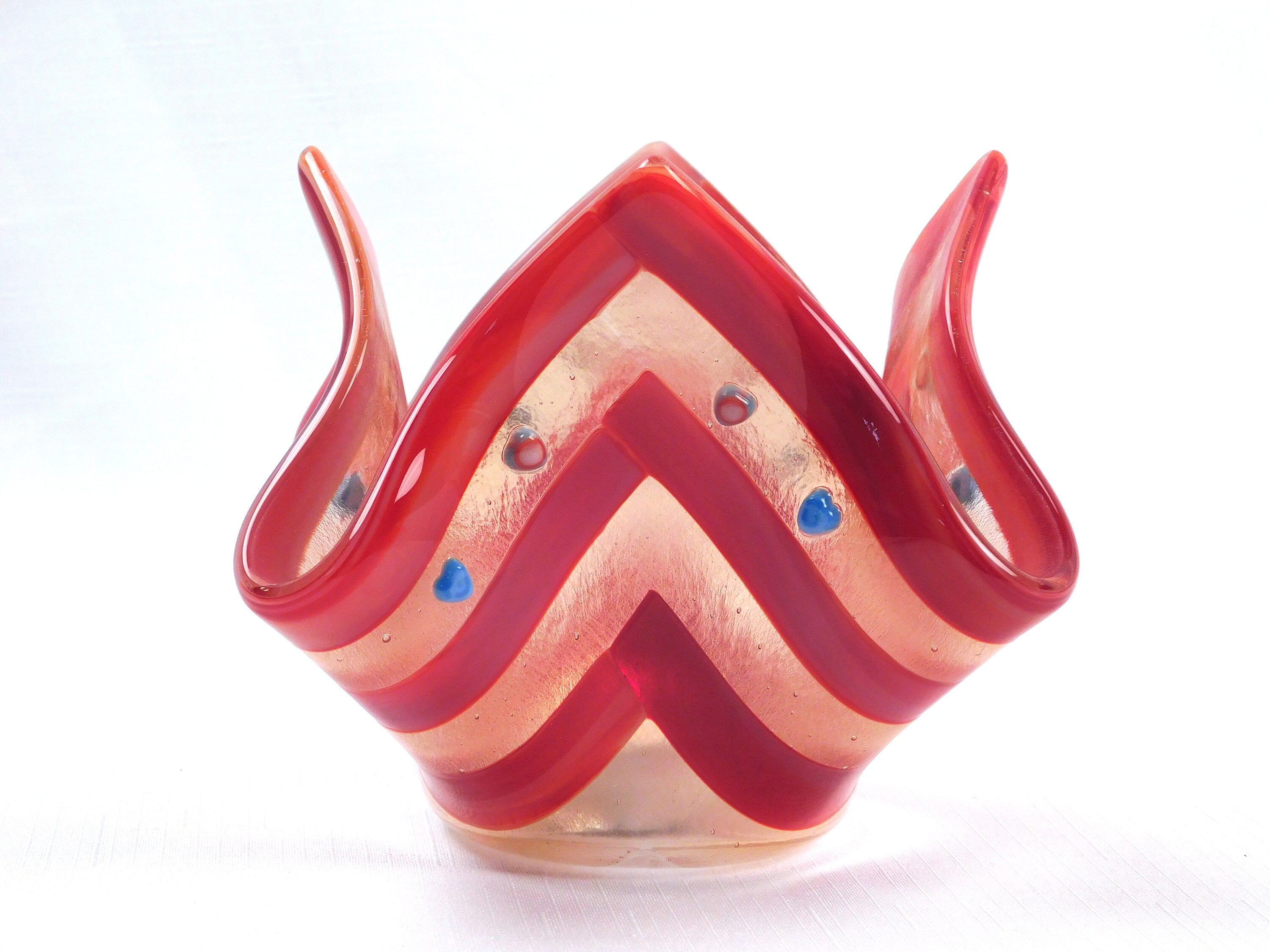 Valentines candle holder Hearts in Pink. Fused glass.