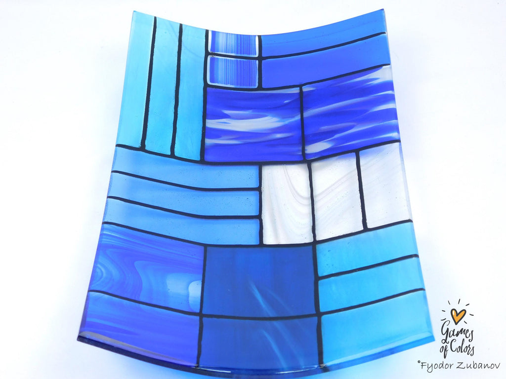 Fused Glass Plate "A Gentle Color Mix - Blues": Geometric Design, Food Safe